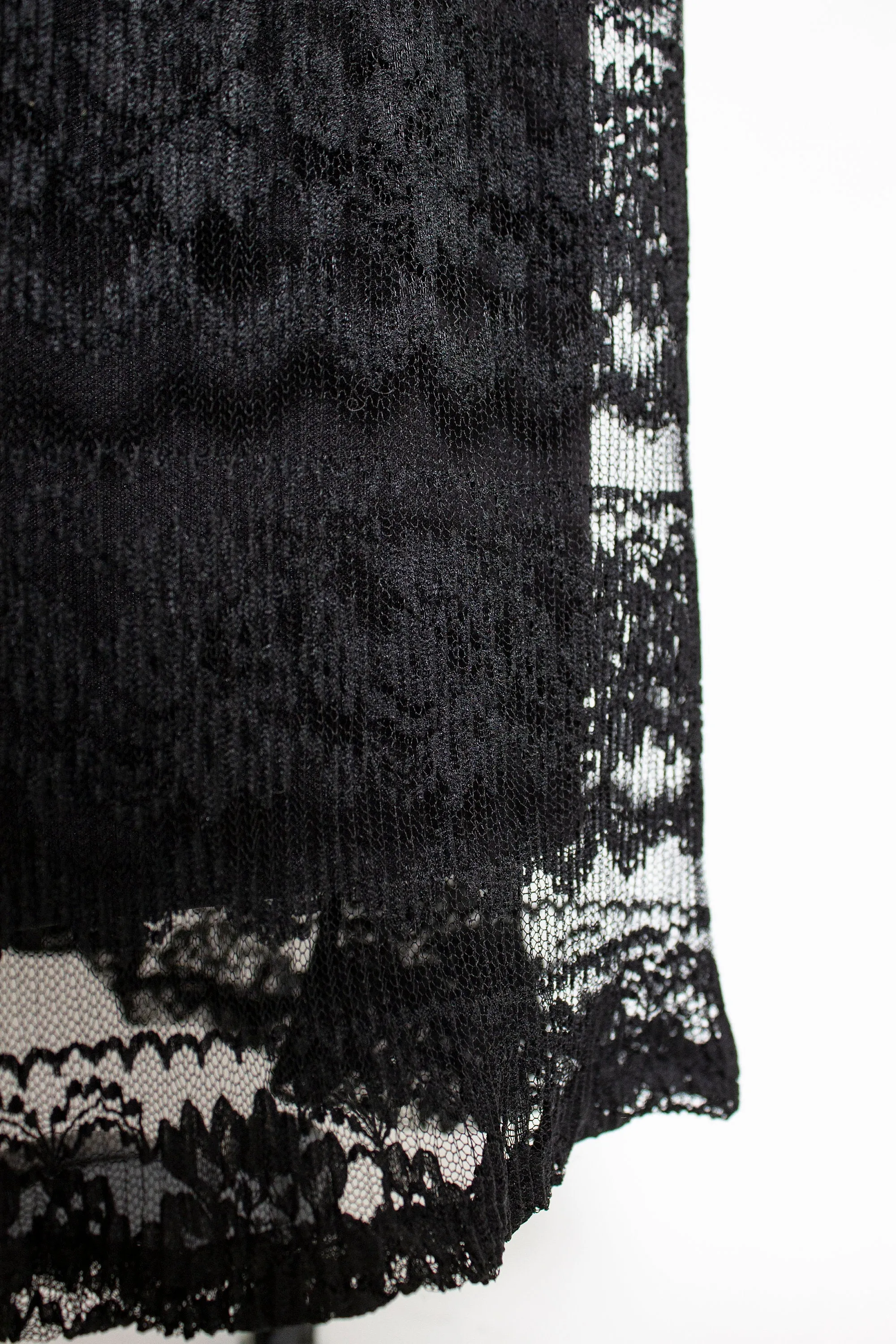 1980s VICTOR COSTA Skirt Black Lace Full Small