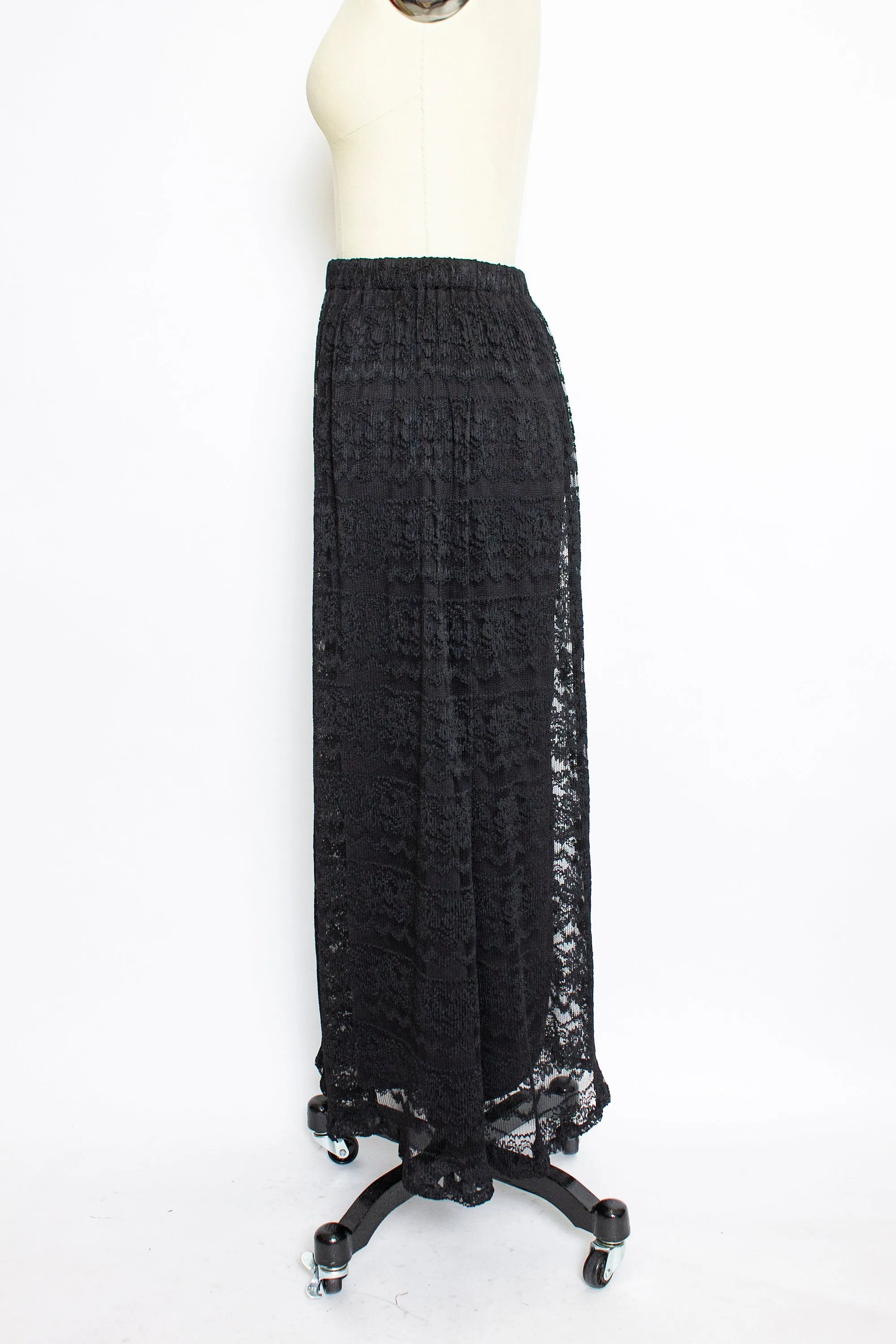 1980s VICTOR COSTA Skirt Black Lace Full Small