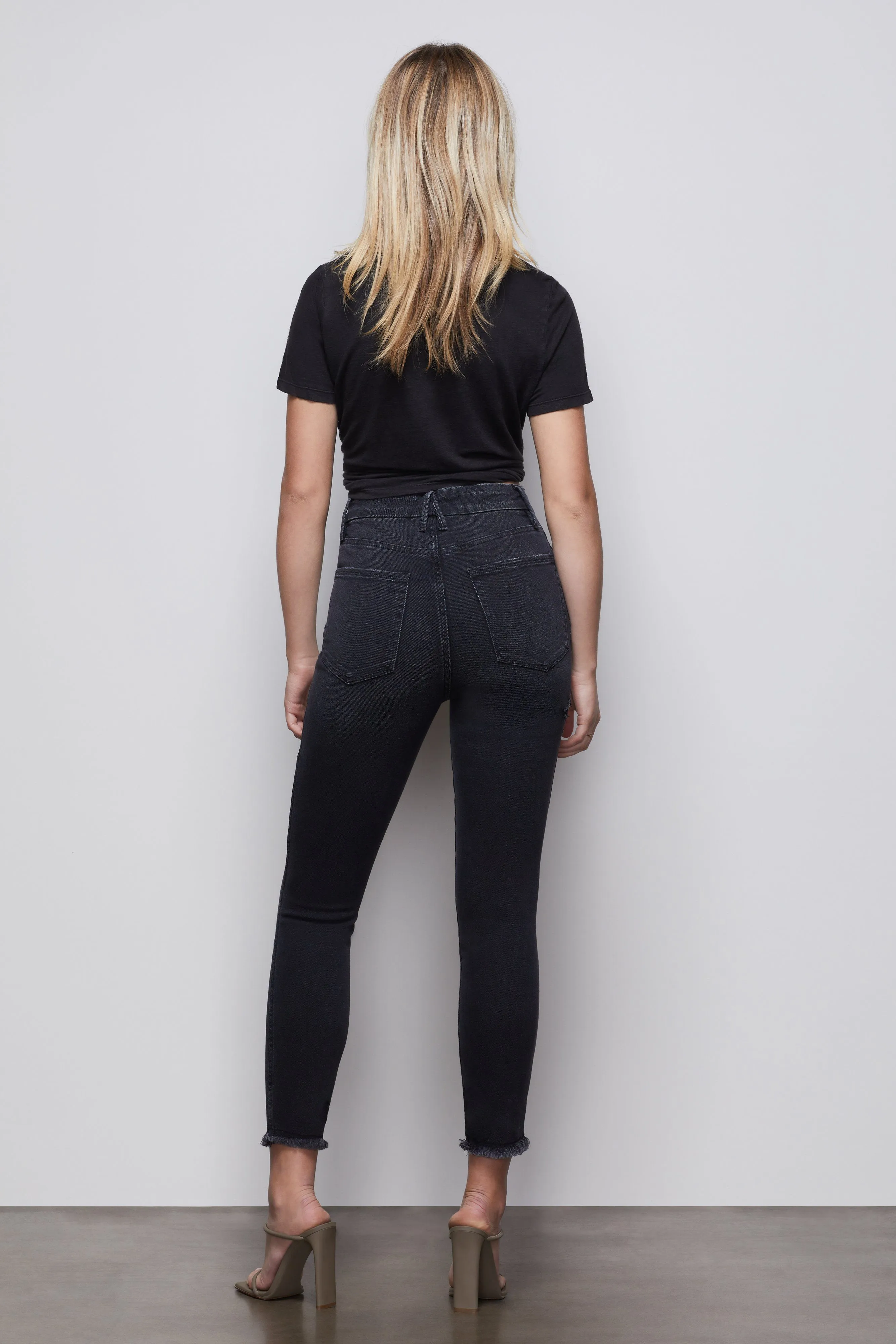 GOOD CURVE SKINNY | BLACK085