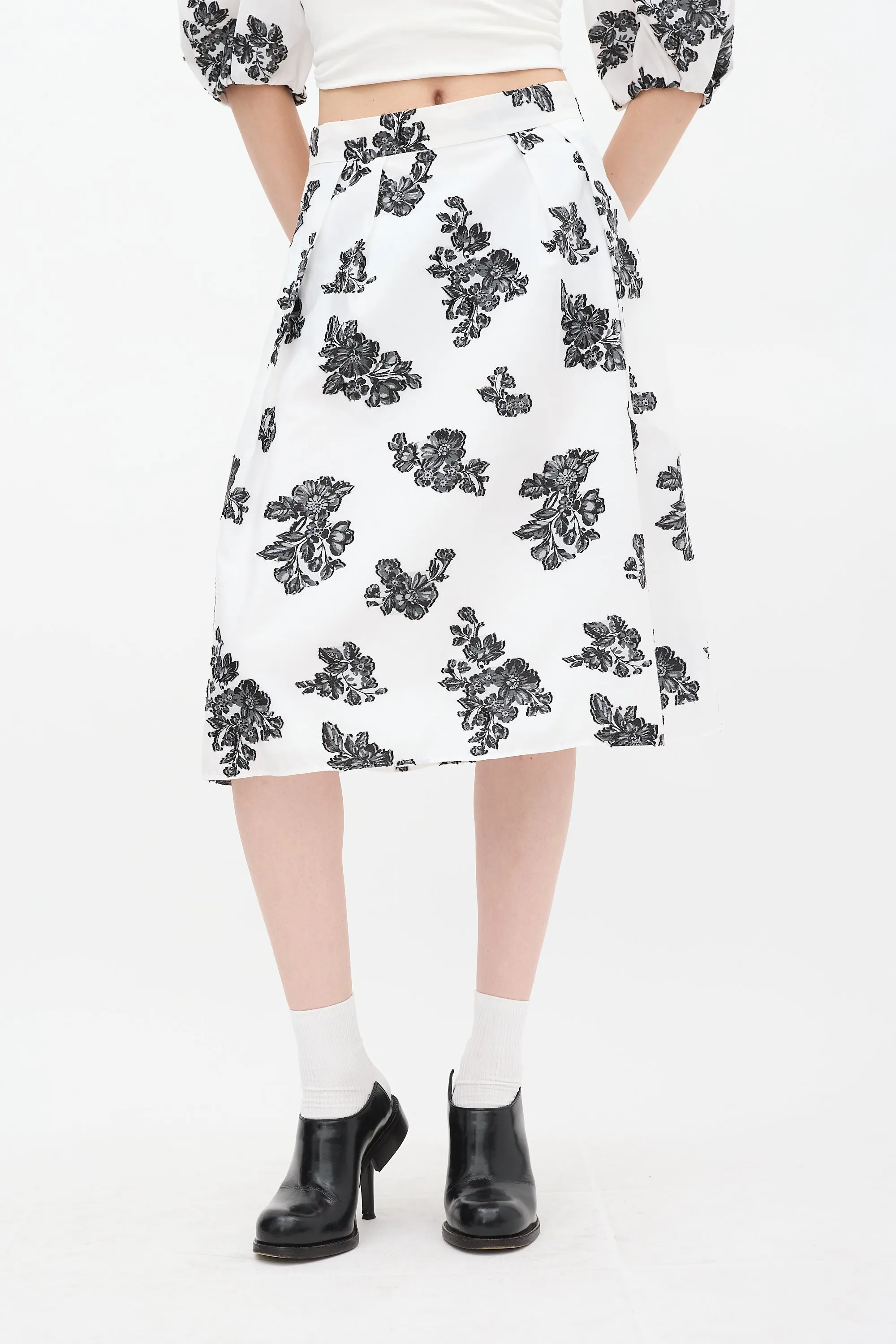 White & Black Reed Floral A-Line Midi Skirt