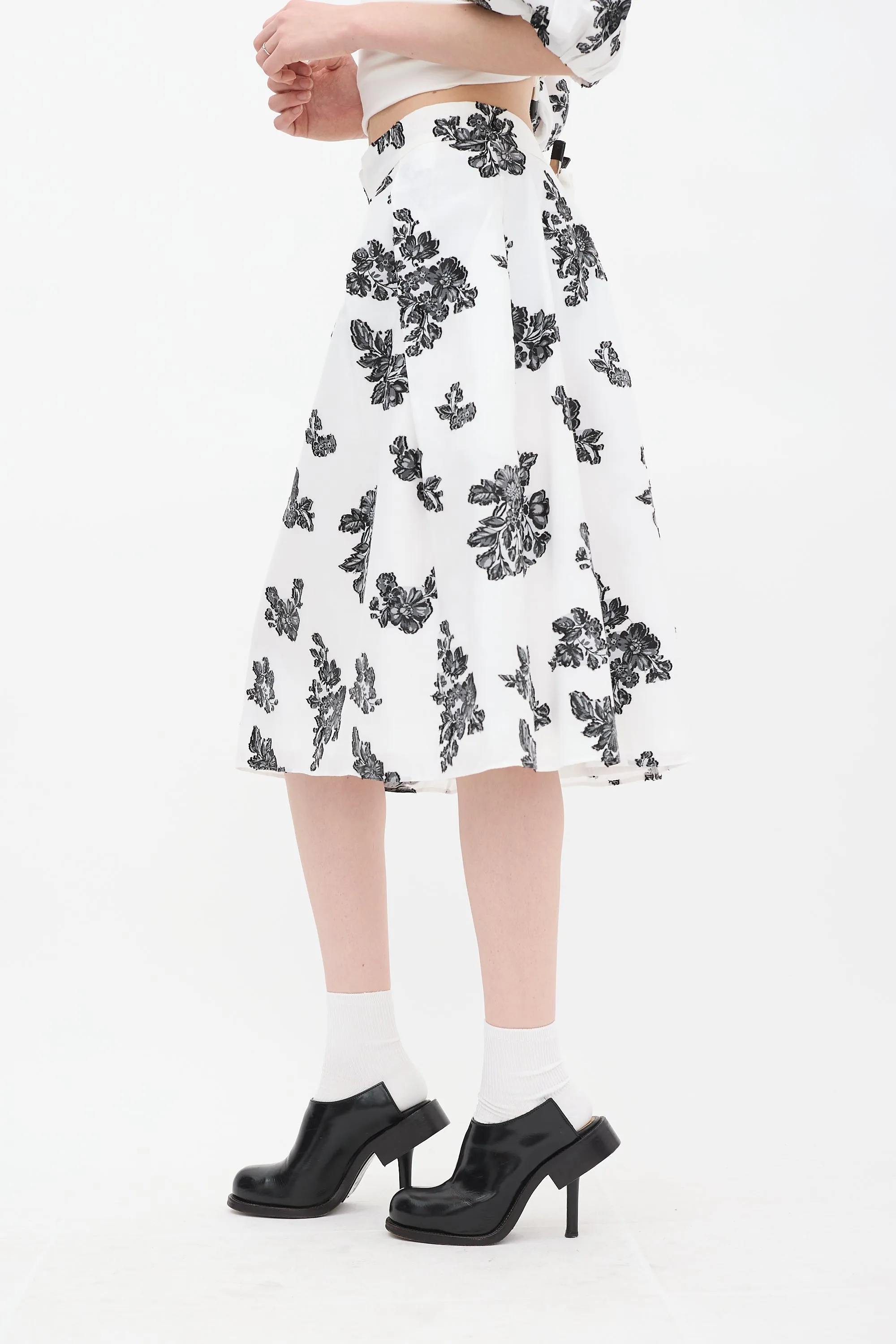 White & Black Reed Floral A-Line Midi Skirt